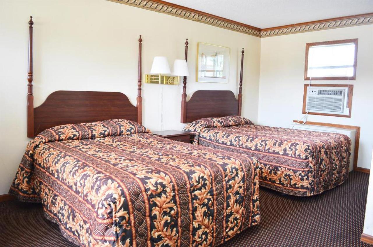 Budget Inn Fairmont מראה חיצוני תמונה